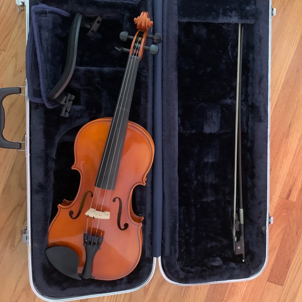 Used 4/4 violin